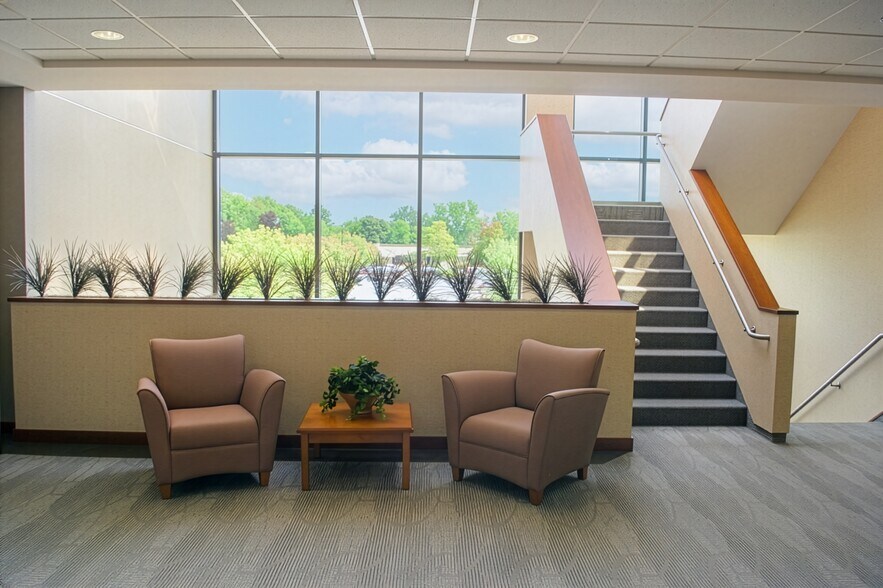 More Photos Of 250 Cross Keys Office Park, Fairport Unknown For Lease
