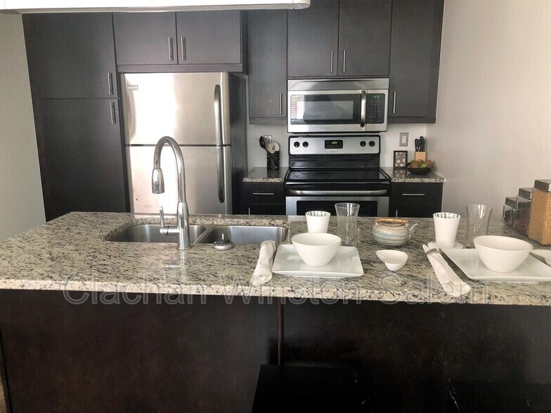 More Photos Of 50 W 4th St, Winston-Salem Apartments For Lease