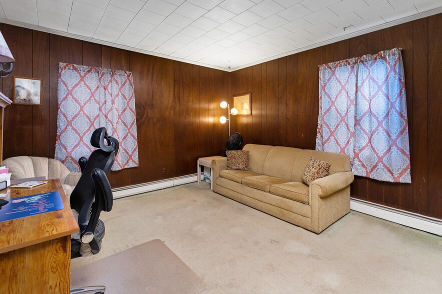 More Photos Of 51 Crosswicks Chesterfield Rd, Chesterfield Apartments For Sale