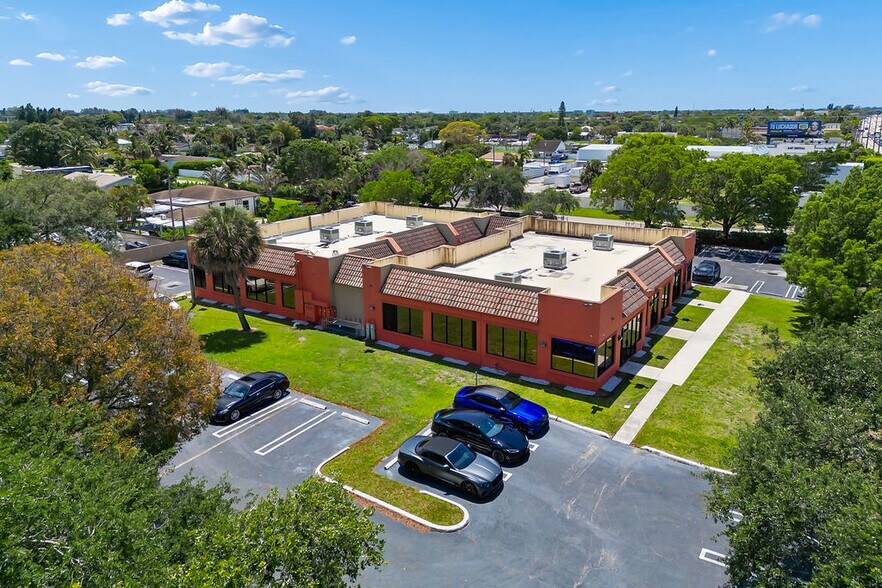 More Photos Of 1590 S Congress Ave, West Palm Beach Medical For Sale