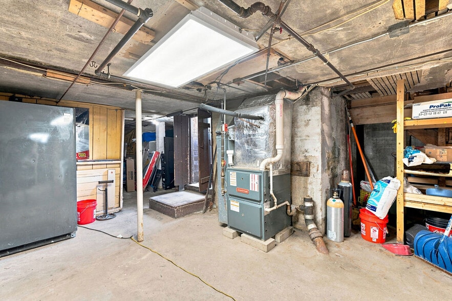 More Photos Of 491 Brayton Ave, Fall River Apartments For Sale