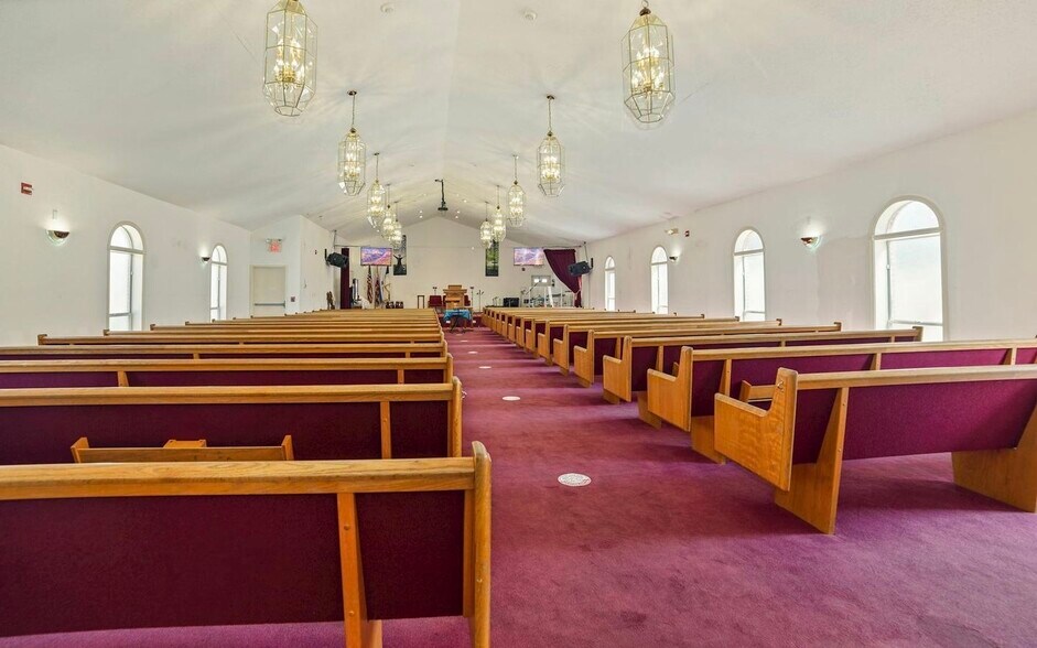 More Photos Of 8609 Greenwood Ave, Takoma Park Religious Facility For Sale