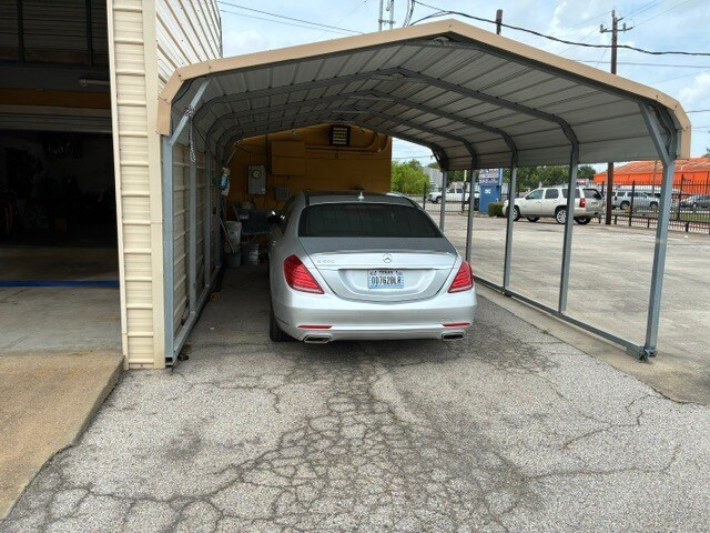 More Photos Of 5902 Spencer Hwy, Pasadena Auto Dealership For Lease