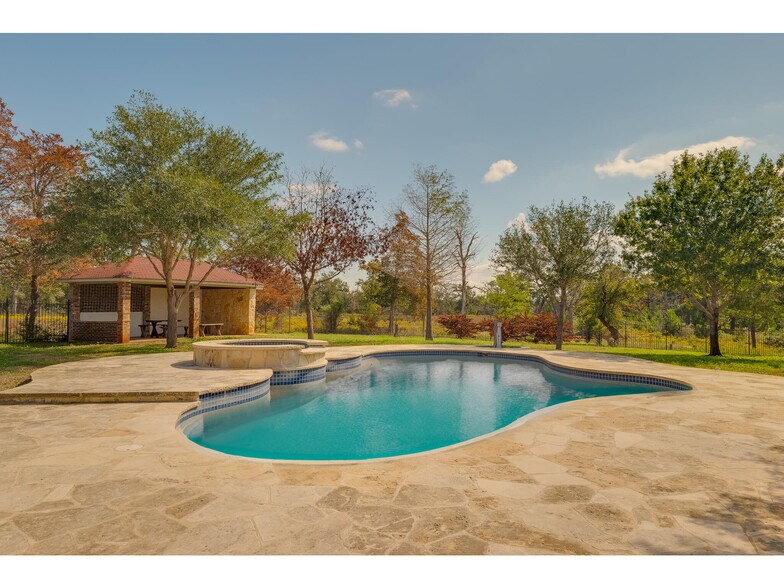 More Photos Of 711 Old Antioch Rd, Smithville Specialty For Sale