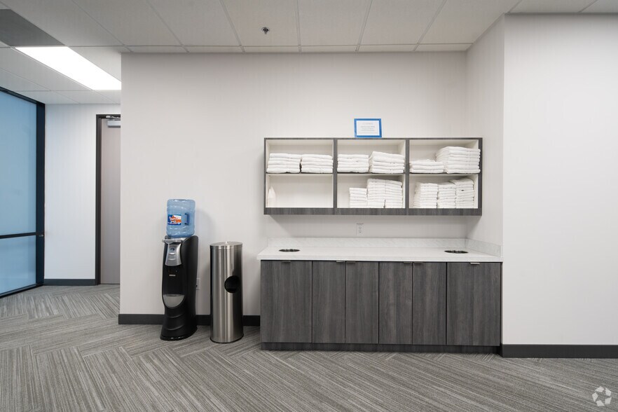 More Photos Of 500 N Central Expy, Plano Office For Sale