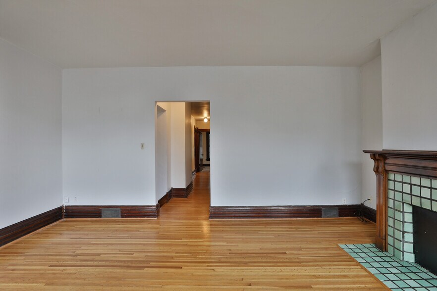 More Photos Of 51 Clark Pl, Columbus Multifamily For Sale