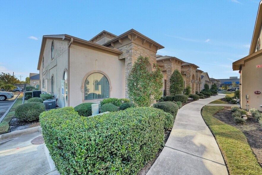 More Photos Of 250 Ed English Rd, Shenandoah Medical For Sale