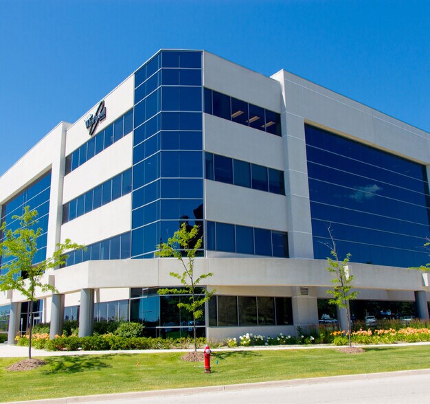 More Photos Of 6750 Century Av, Mississauga Office For Lease