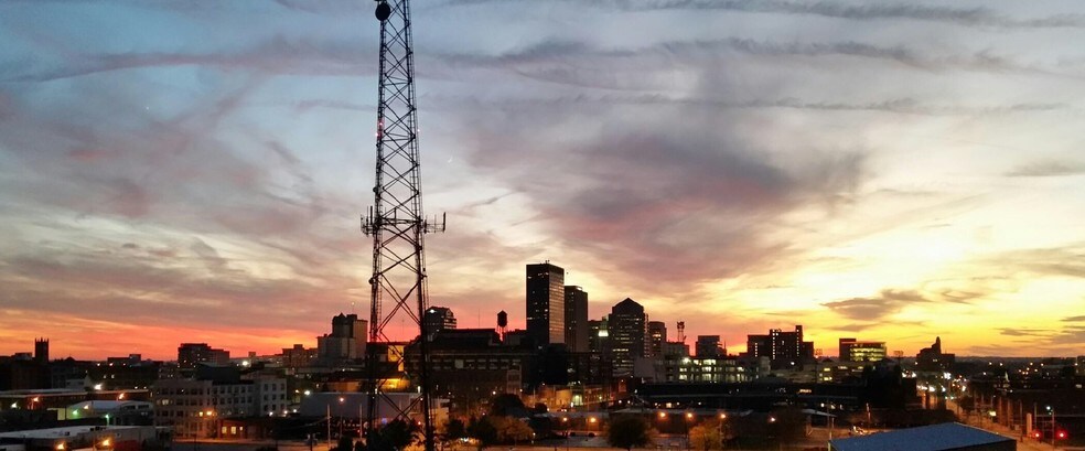 More Photos Of 804 E Monument Ave, Dayton Industrial For Lease