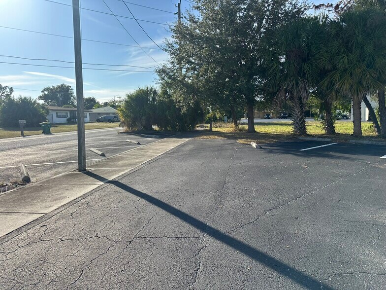 More Photos Of 2841 Tamiami Trl, Port Charlotte Medical For Sale