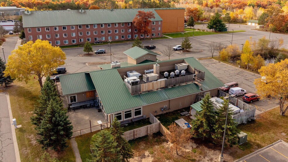 More Photos Of 15115 Edgewood Dr, Brainerd General Retail For Sale