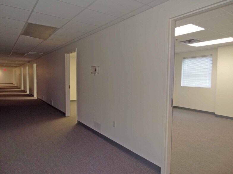 More Photos Of 1311-1319 Pineview Dr, Morgantown Medical For Lease