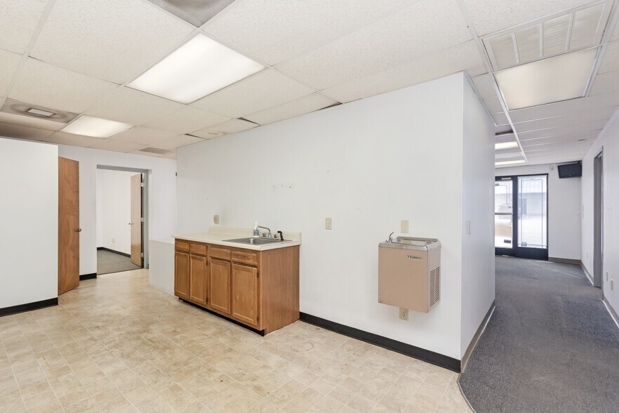 More Photos Of 1024-1026 3rd Ave S, Nashville Warehouse For Sale