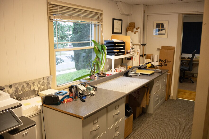 More Photos Of 523 S White Horse Pike, Audubon Office For Sale