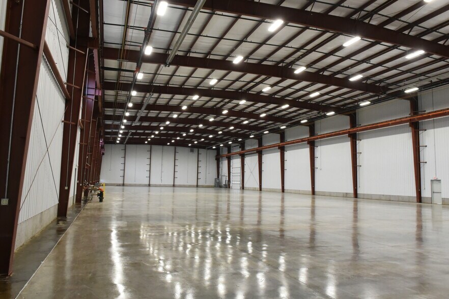 More Photos Of 265 Commerce Dr, South Point Industrial For Lease