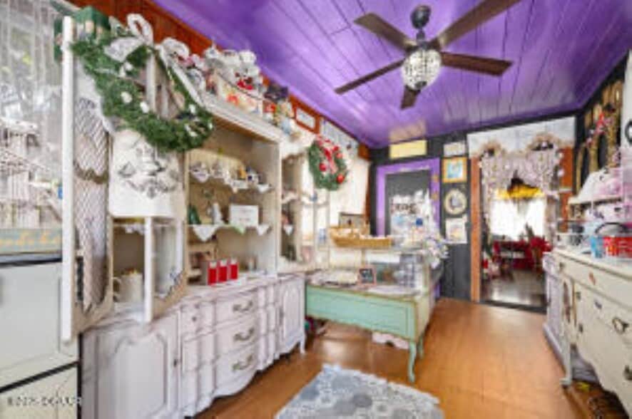 More Photos Of 228 W Howry Ave, Deland Storefront Retail Office For Sale