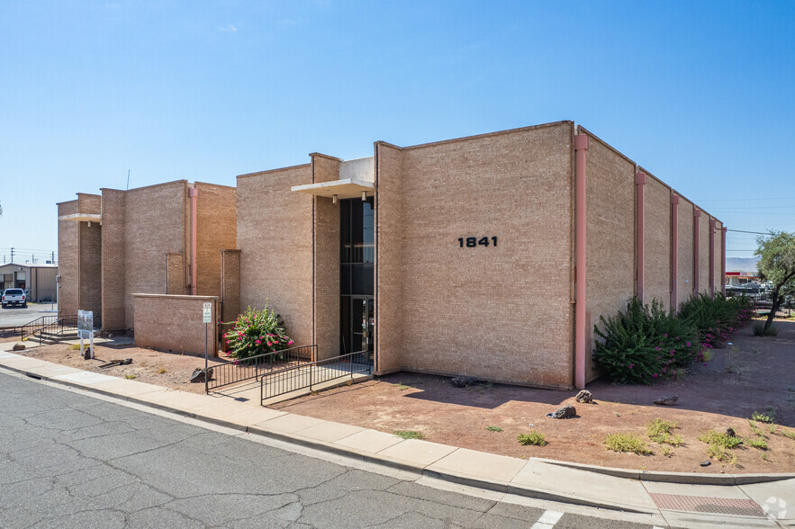 Primary Photo Of 1833-1841 W Buchanan St, Phoenix Manufacturing For Sale