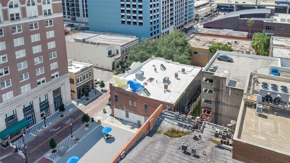 More Photos Of 13 W Pine St, Orlando Storefront Retail Office For Lease