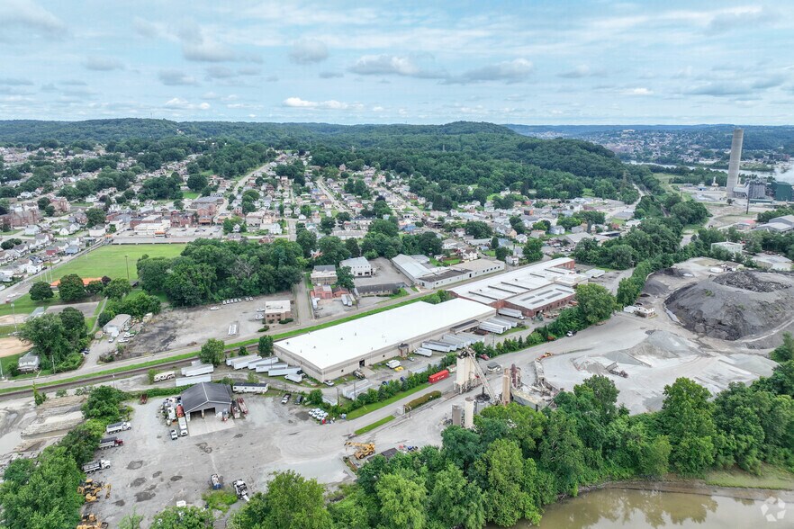 More Photos Of 997 Sherosky Way, Springdale Manufacturing For Sale