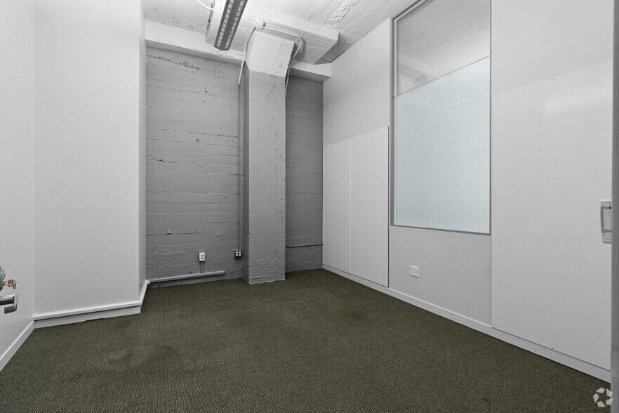 More Photos Of 283 4th St, Oakland Loft Creative Space For Sale