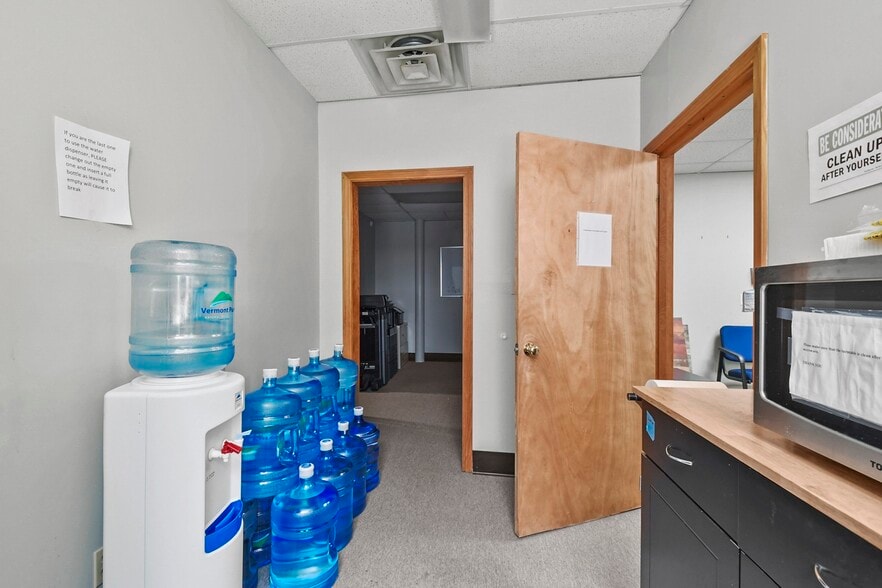 More Photos Of 5 Dover St, New Bedford Office Residential For Sale