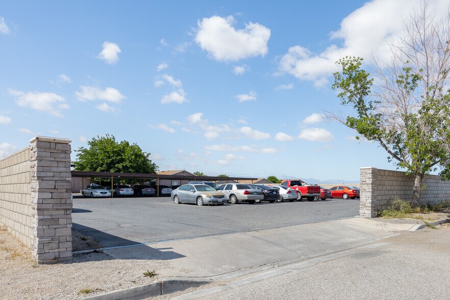 More Photos Of 11211 La Habra Ave, Adelanto Apartments For Sale