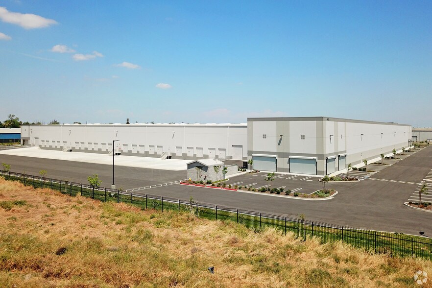 More Photos Of 401 E Glenn Ave, Modesto Industrial For Sale