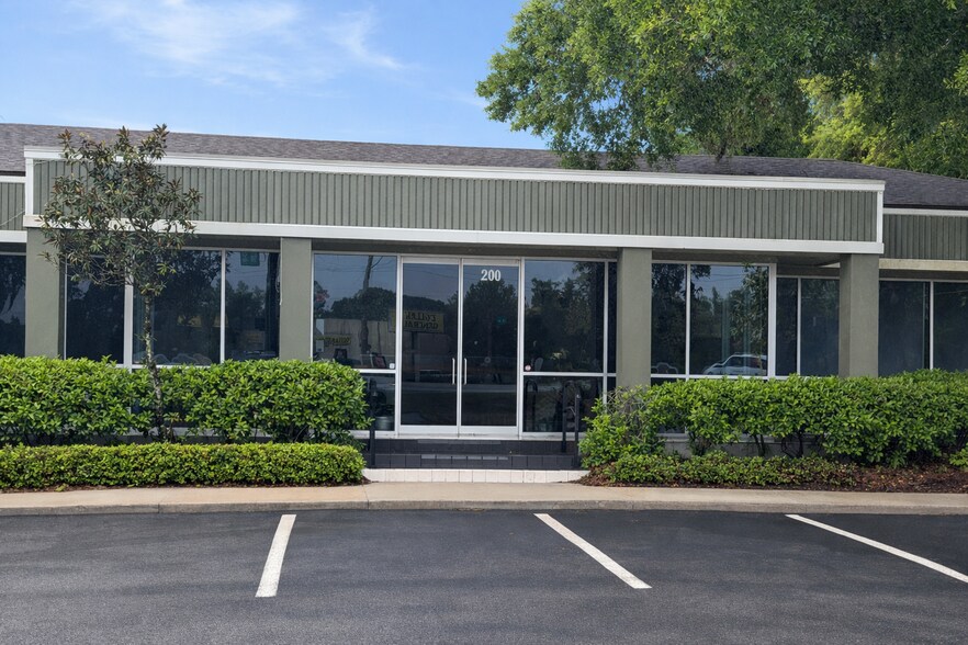 Primary Photo Of 100 SW 52nd Ave, Ocala Office For Lease