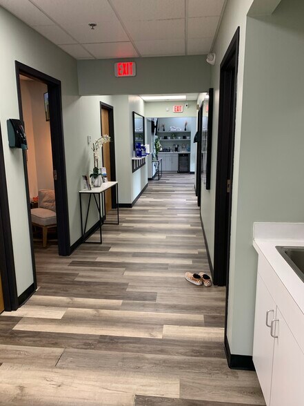 More Photos Of 294 N Main St, East Longmeadow Medical For Sale