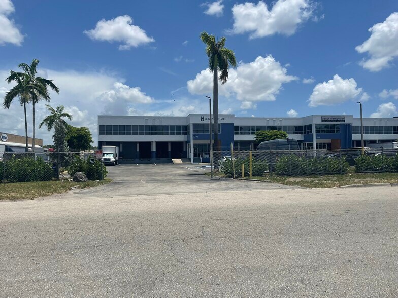 More Photos Of 7315-7335 NW 31st St, Miami Warehouse For Lease