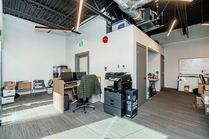 More Photos Of 8275 92 St, Delta Warehouse For Sale