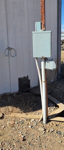 More Photos Of 120 Circle Pl, Florence Industrial For Sale