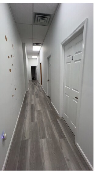 More Photos Of 21787 Hempstead Ave, Queens Village Storefront For Lease