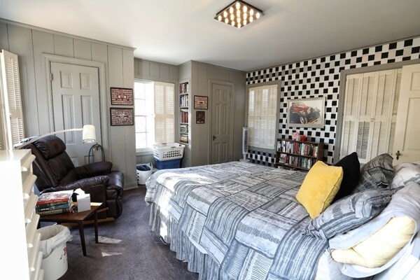 More Photos Of 600 Crockett Cir, Paris Specialty For Sale