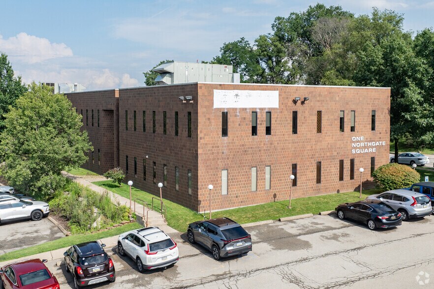 More Photos Of 1 Northgate Sq, Greensburg Loft Creative Space For Lease