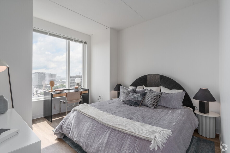 More Photos Of 570 N 5th St, Philadelphia Apartments For Lease