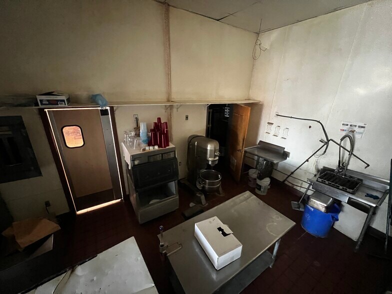 More Photos Of 1900 Route 37, Manchester Freestanding For Lease