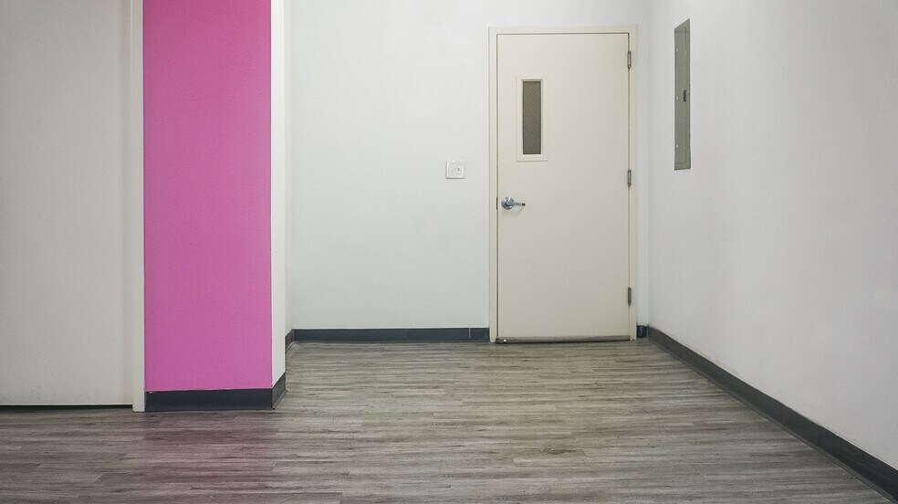 More Photos Of 3660 W Waldo Ave, Bronx Apartments For Lease