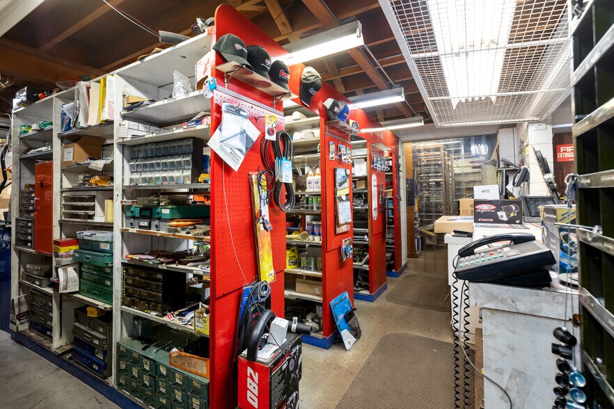 More Photos Of 1212 S Main St, Kalispell General Retail For Sale