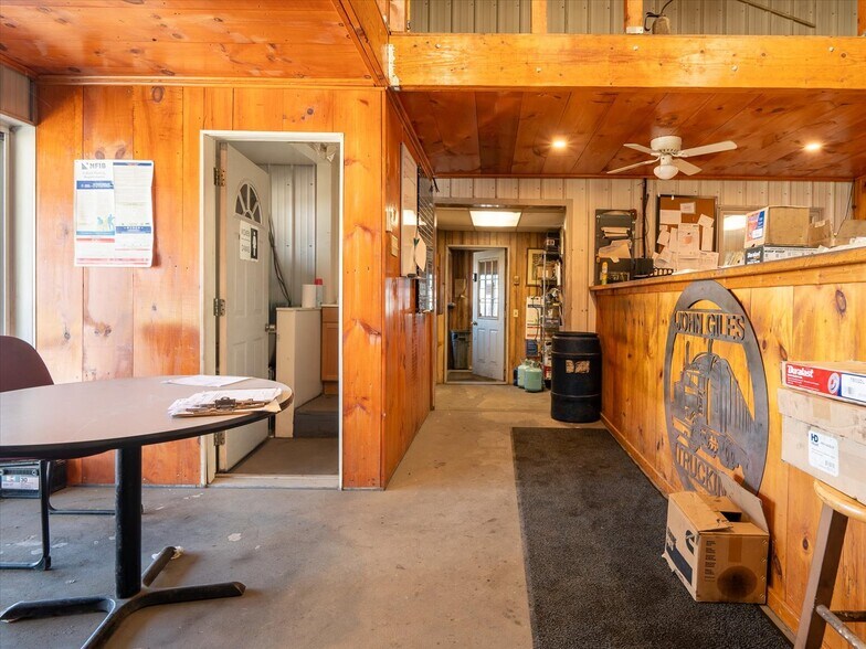 More Photos Of 8383 NY-961F, Arkport Auto Repair For Sale