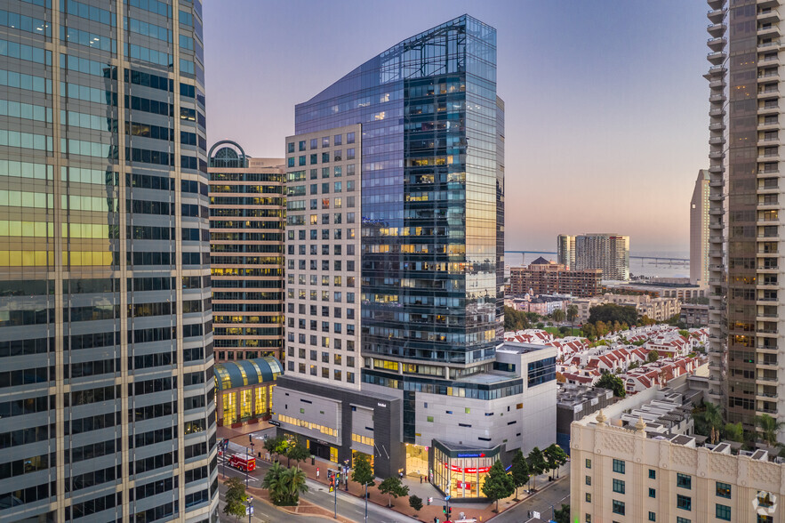 Primary Photo Of 655 W Broadway, San Diego Office For Lease