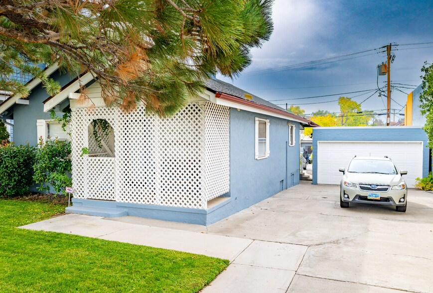 More Photos Of 832 Willow St, Reno Office For Sale