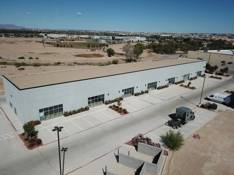 More Photos Of 501 Zaragoza Rd, El Paso Light Manufacturing For Sale
