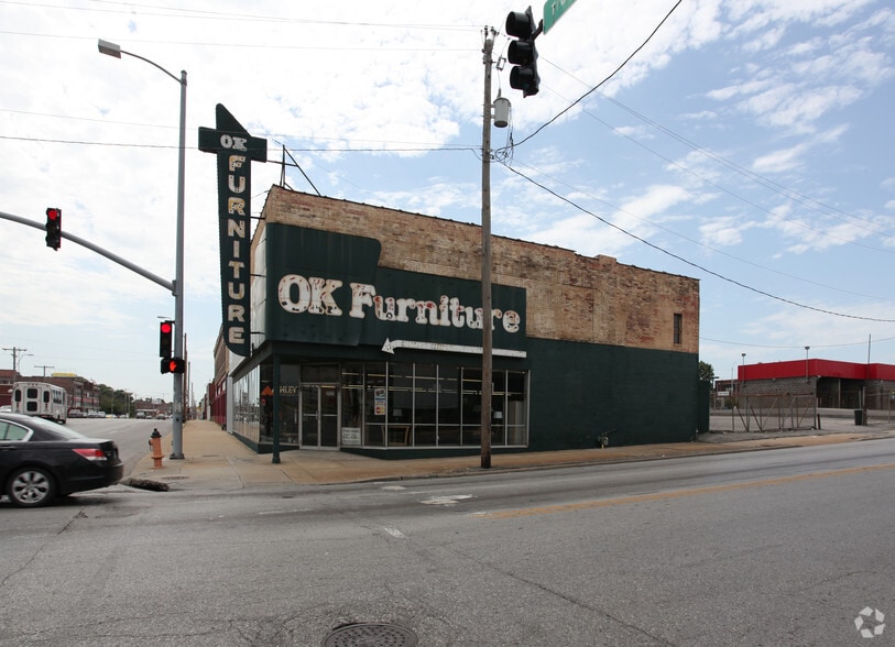 Primary Photo Of 2522 E Truman Rd, Kansas City Storefront For Lease