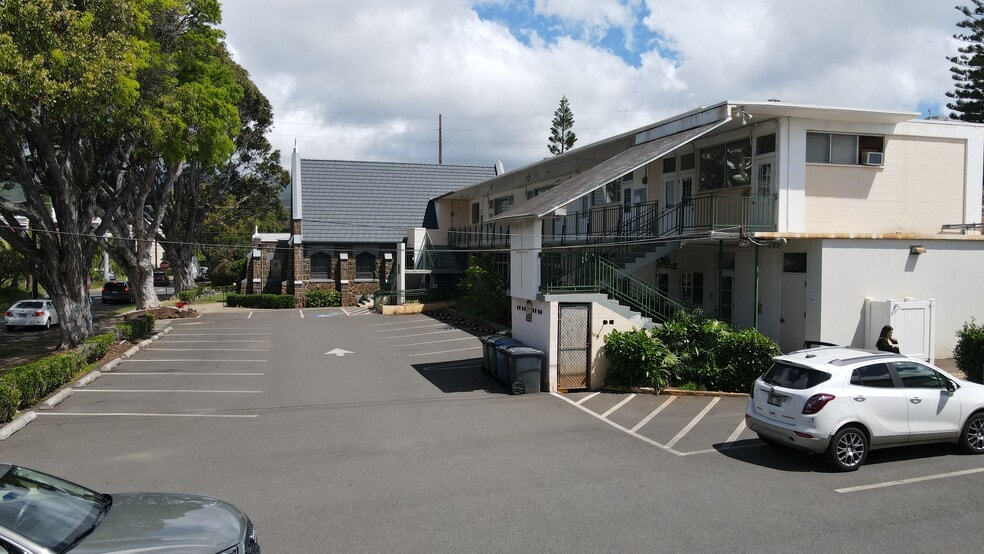 More Photos Of 1041 10th Ave, Honolulu Religious Facility For Lease