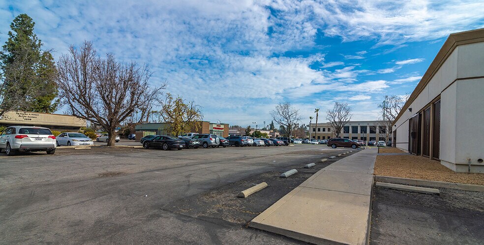 More Photos Of 3801 San Dimas St, Bakersfield Medical For Lease