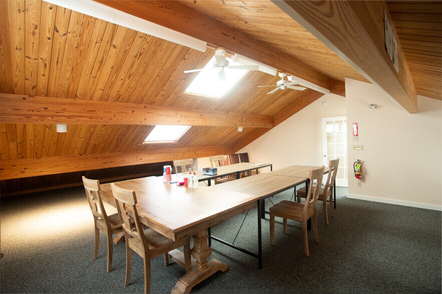 More Photos Of 767 Main Rd, Westport General Retail For Sale