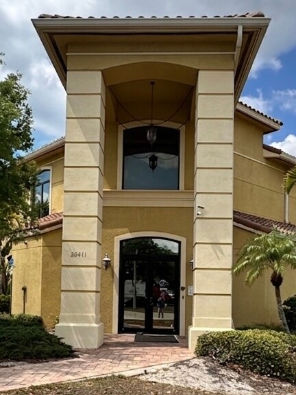 More Photos Of 28411 Race Track Rd, Bonita Springs Flex For Lease