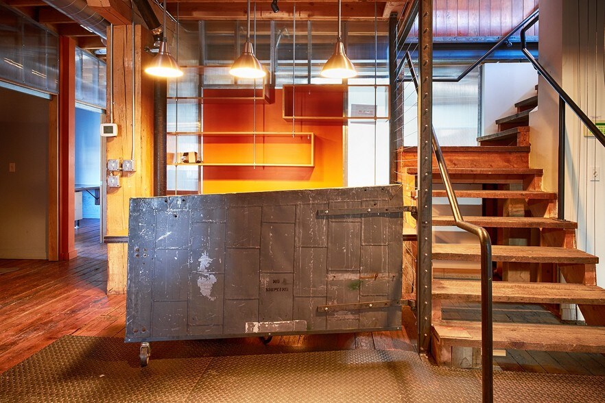 More Photos Of 154 S Madison St, Spokane Freestanding For Lease