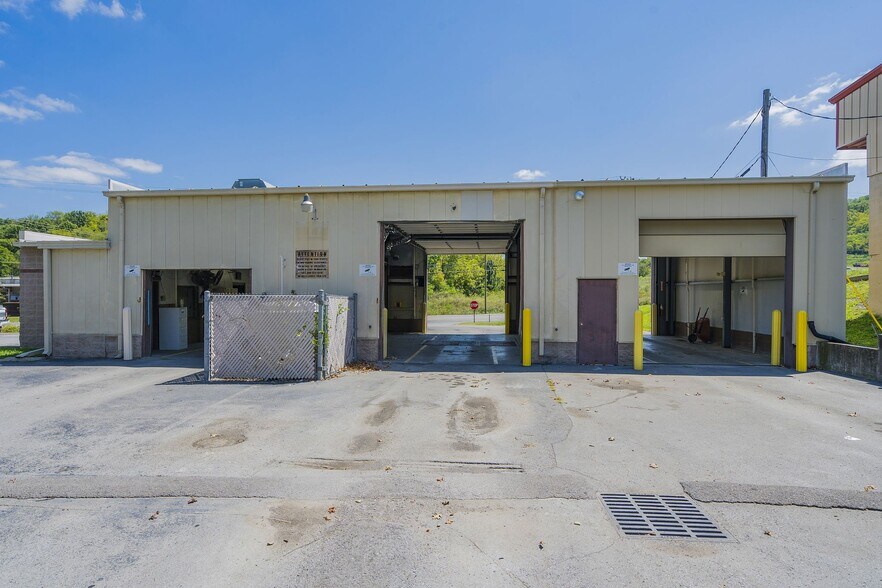 More Photos Of 3494 Dickerson Pike, Nashville Service Station For Sale